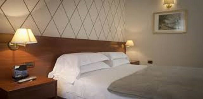 Leonessa 4* Volla (Naples)